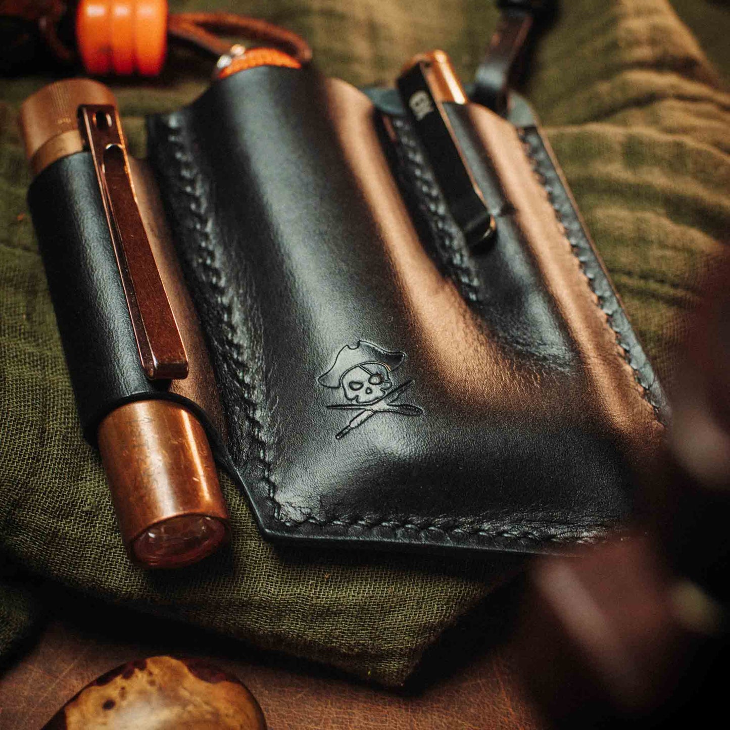 Pirate Goods First Mate v3 – Handcrafted Leather EDC Pocket Organizer